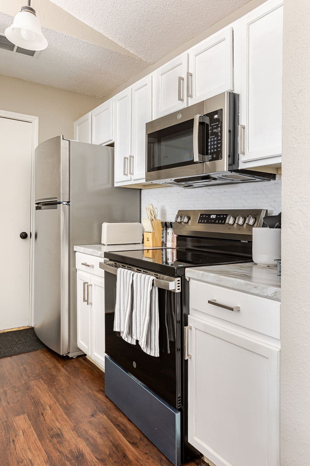 Kitchen stove